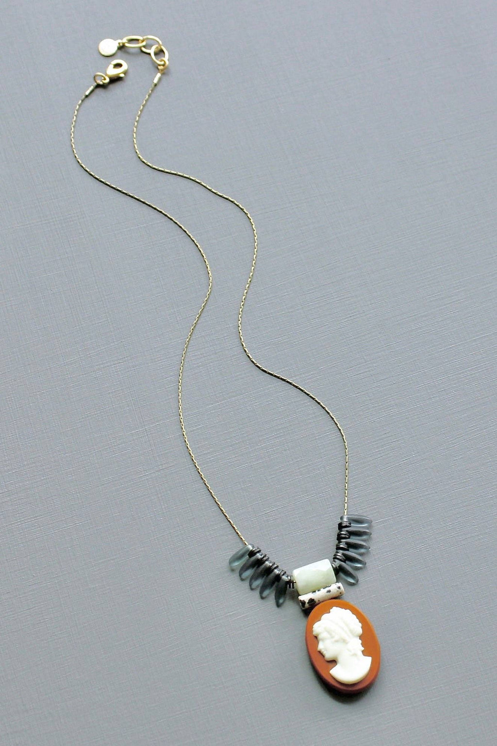 CAMÉE, collier vintage – vue 4