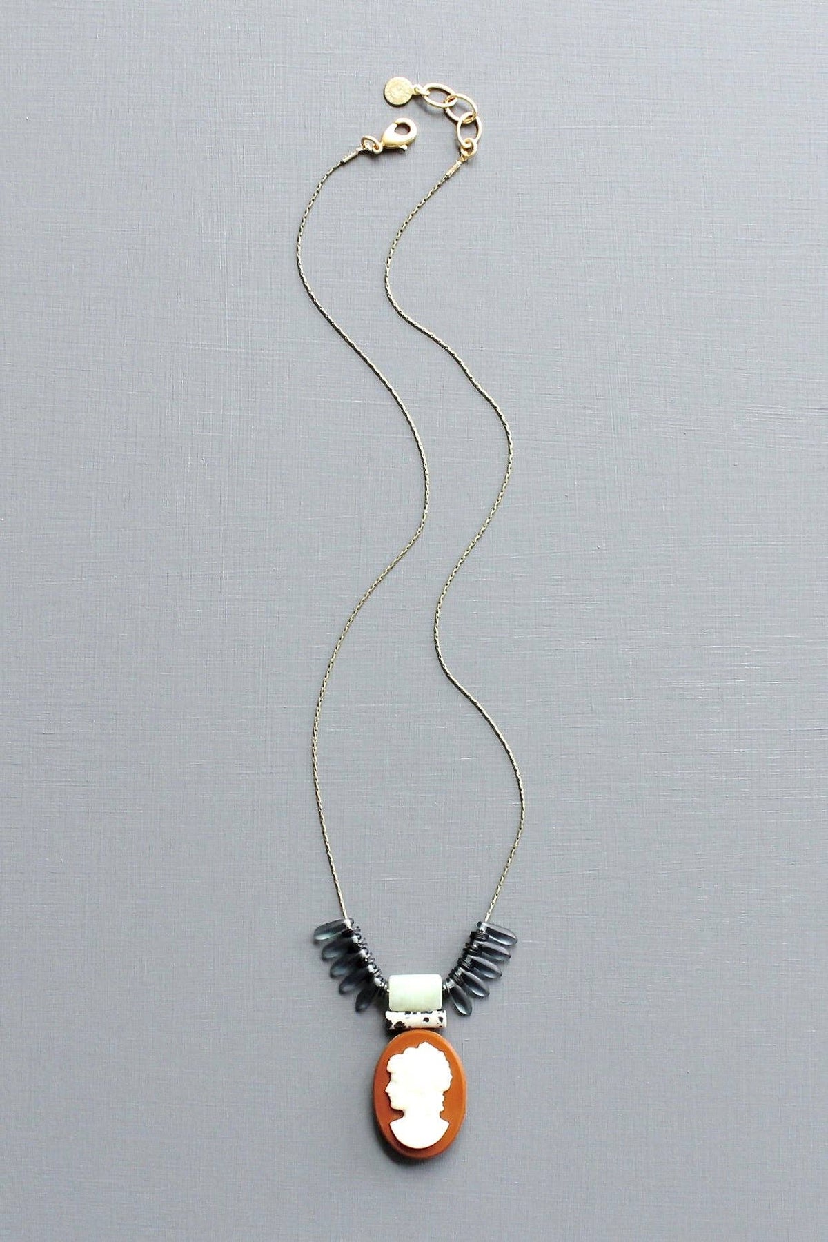 CAMÉE, collier vintage – vue 3