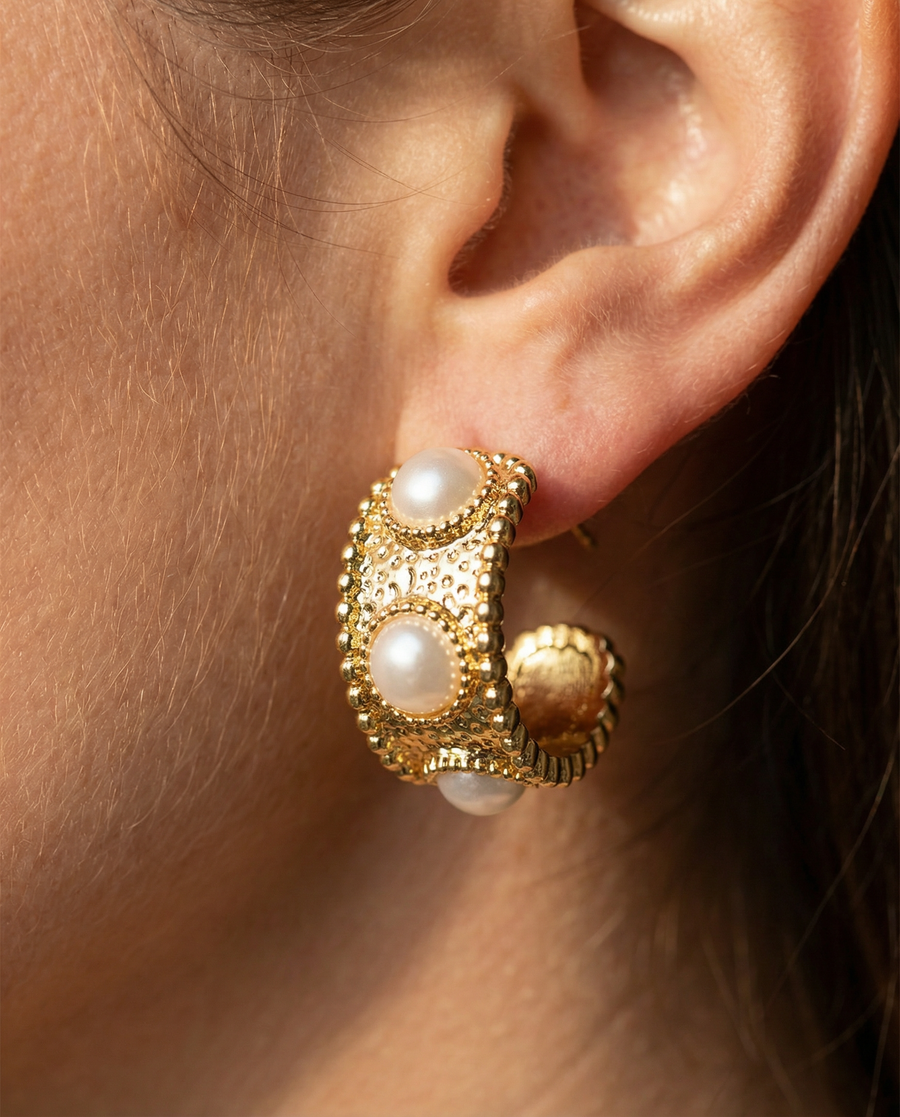 MARA — Boucles d’oreilles dorées organiques